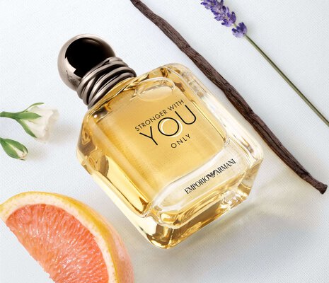 عطر جورجيو ارماني سترونجر وذ يو اونلي او دو تواليت للرجال 100 مل