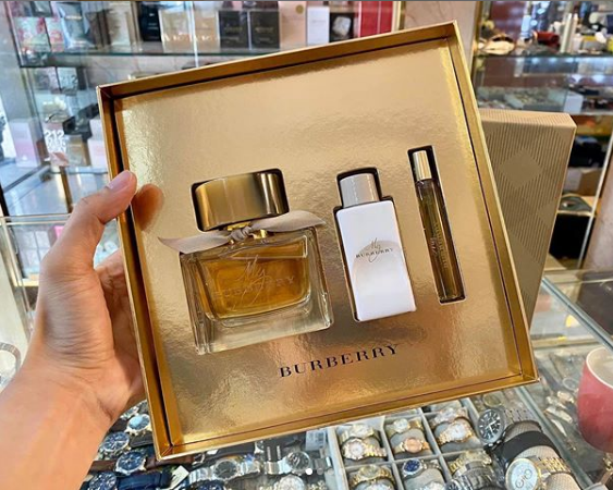 Burberry My Burberry 3-Piece Set Eau De Parfum 90ml + Leite Corporal 75ml + Eau De Parfum 7,5ml Coffret - O2morny.com