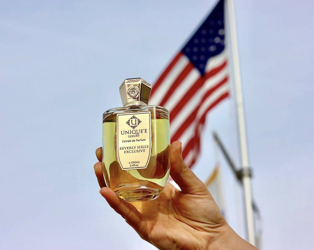 عطر يونيك لاكجري بيفرلي هيلز اكسكلوسيف اكستريت دو بارفان للجنسين 100مل